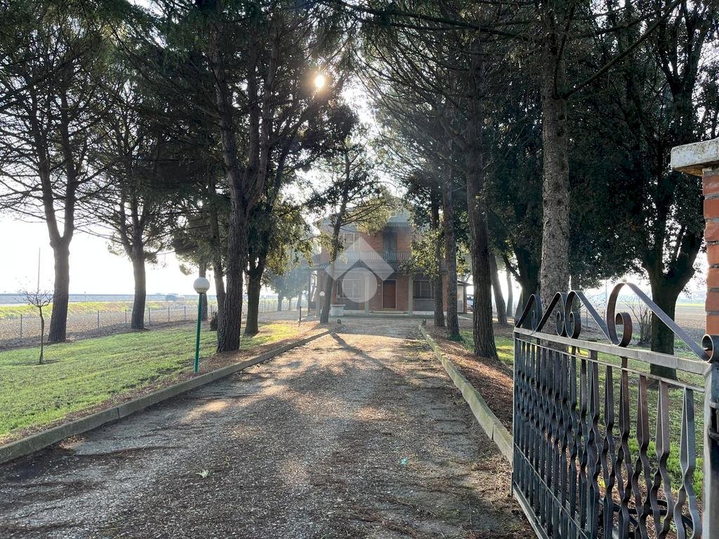 Independent house Via Lunga, Ravenna (neighborhood Santo Stefano) - photo 1