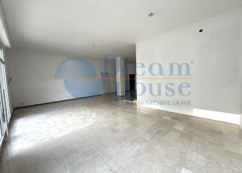 Foto 10 - Commercial Premises Via Firenze, Alba Adriatica - photo 10