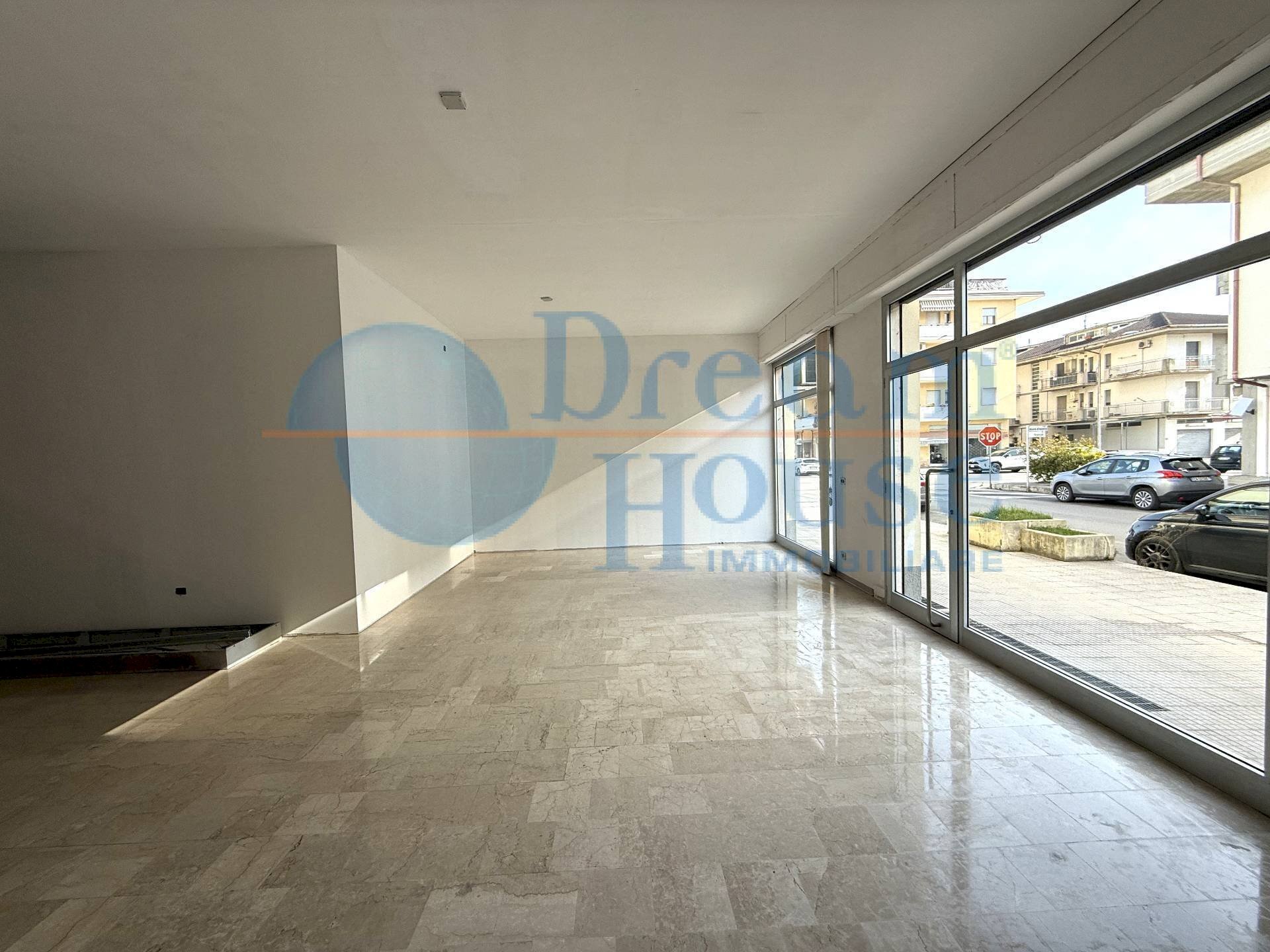 Foto 3 - Commercial Premises Via Firenze, Alba Adriatica - photo 3