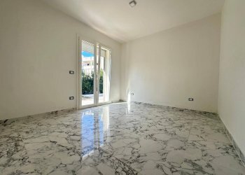 Foto 13 - Villa via monteroni
 
10, Lecce - photo 13