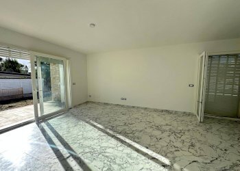 Foto 32 - Villa via monteroni
 
10, Lecce - photo 32