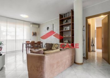 Foto 2 - Four-room apartment Via Marconi, Seriate - photo 2