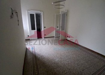 Foto 7 - Ufficio GIACOMO LEOPARDI
 
SNC, Saronno - foto 7