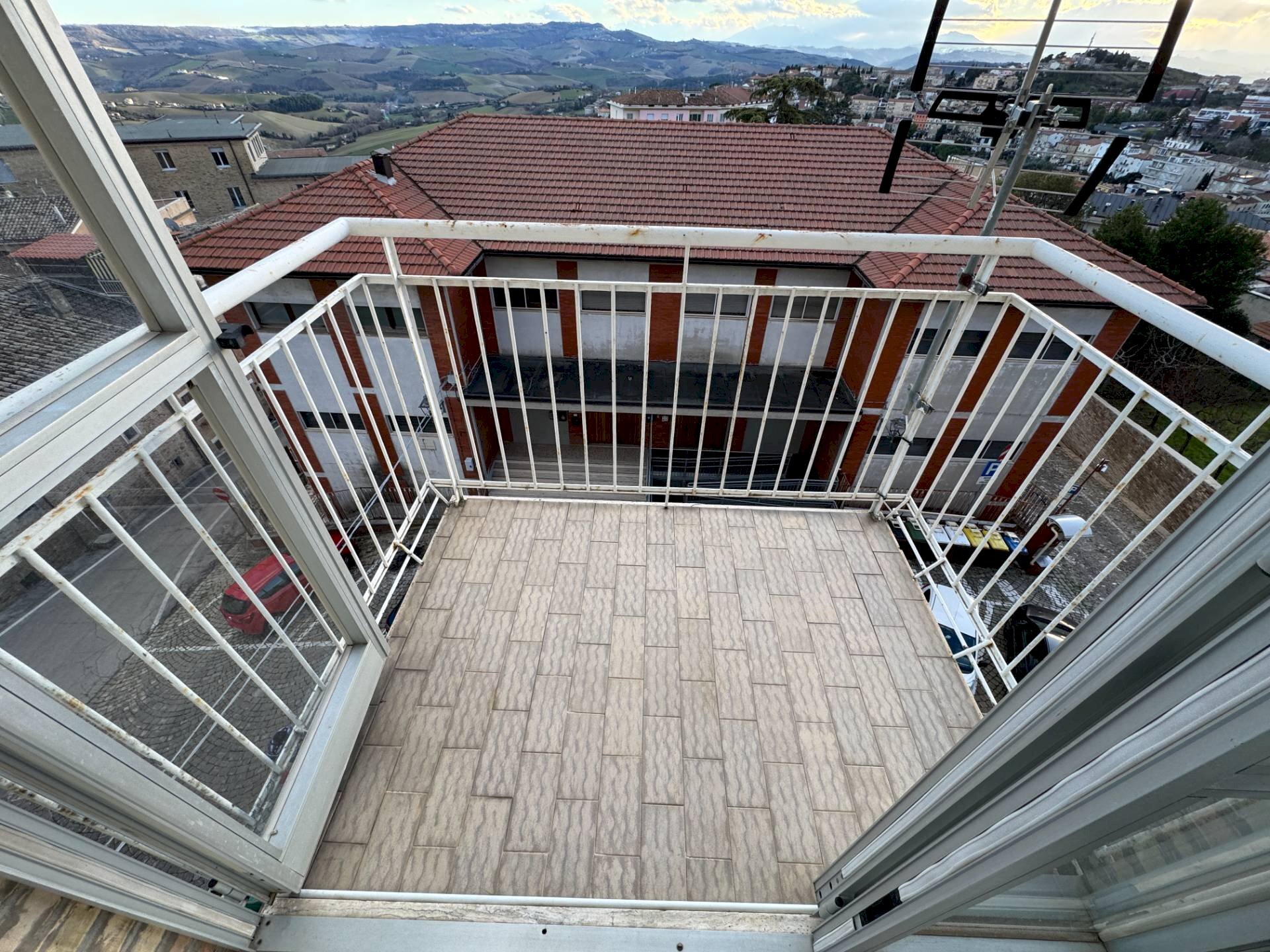 Foto 3 - Appartamento Piazzale della Ricostruzione
 
12, Fermo - foto 3