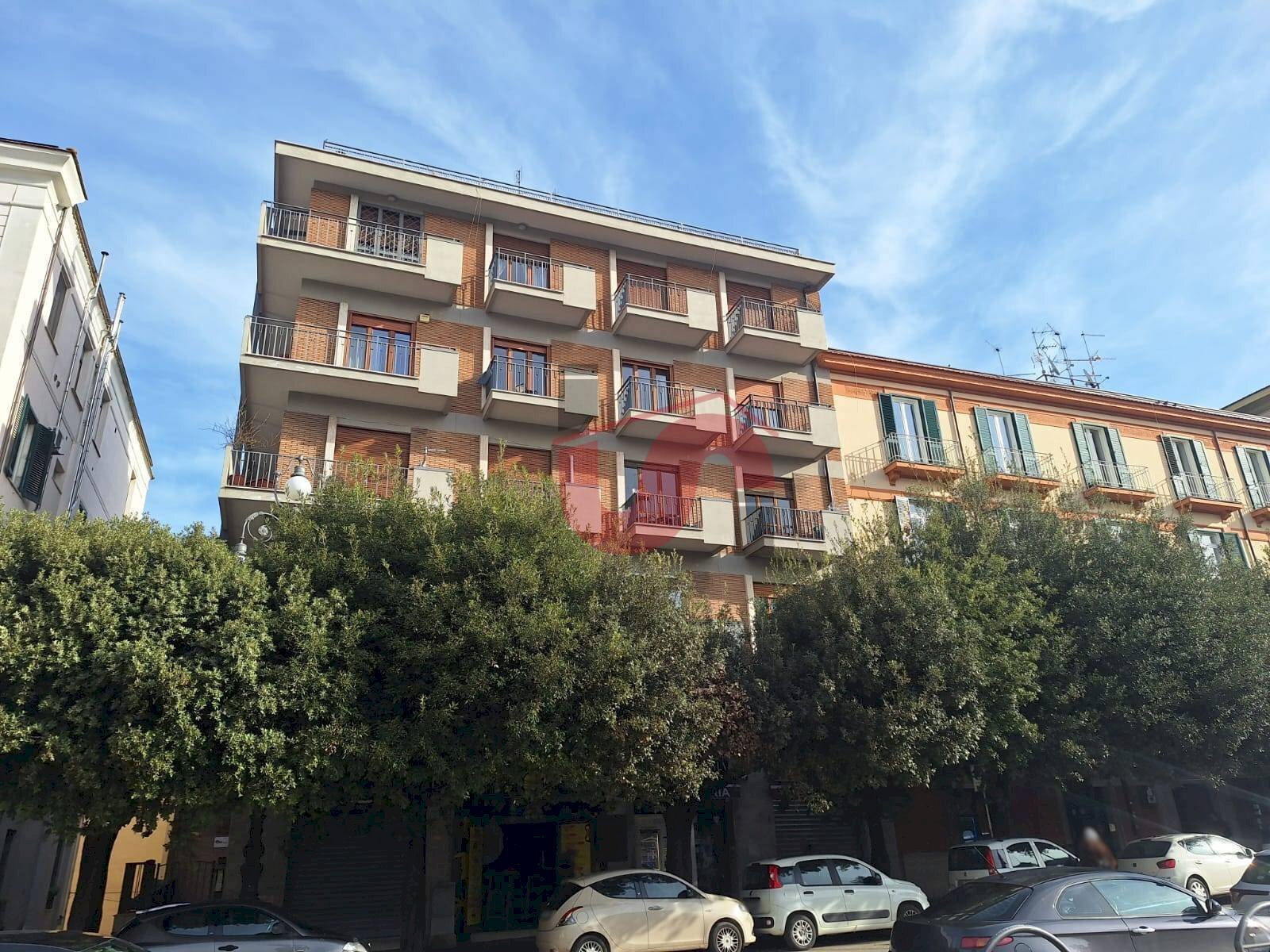 Foto 1 - Four-room apartment Piazza IV Novembre, Benevento - photo 1