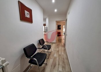 Foto 11 - Four-room apartment Piazza IV Novembre, Benevento - photo 11