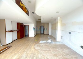 Foto 2 - Locale Commerciale Via Gino Moretti
 
21, San Benedetto del Tronto - foto 2