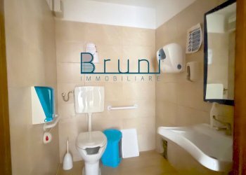 Foto 8 - Locale Commerciale Via Gino Moretti
 
21, San Benedetto del Tronto - foto 8