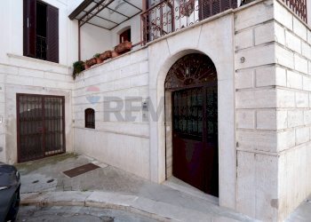 Edificio all\'aperto - Bilocale Via Martino
 
5, Bari - foto 2