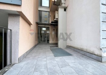 Edificio all\'aperto - Appartamento Via Medaglie d'Oro
 
16, Varese - foto 3