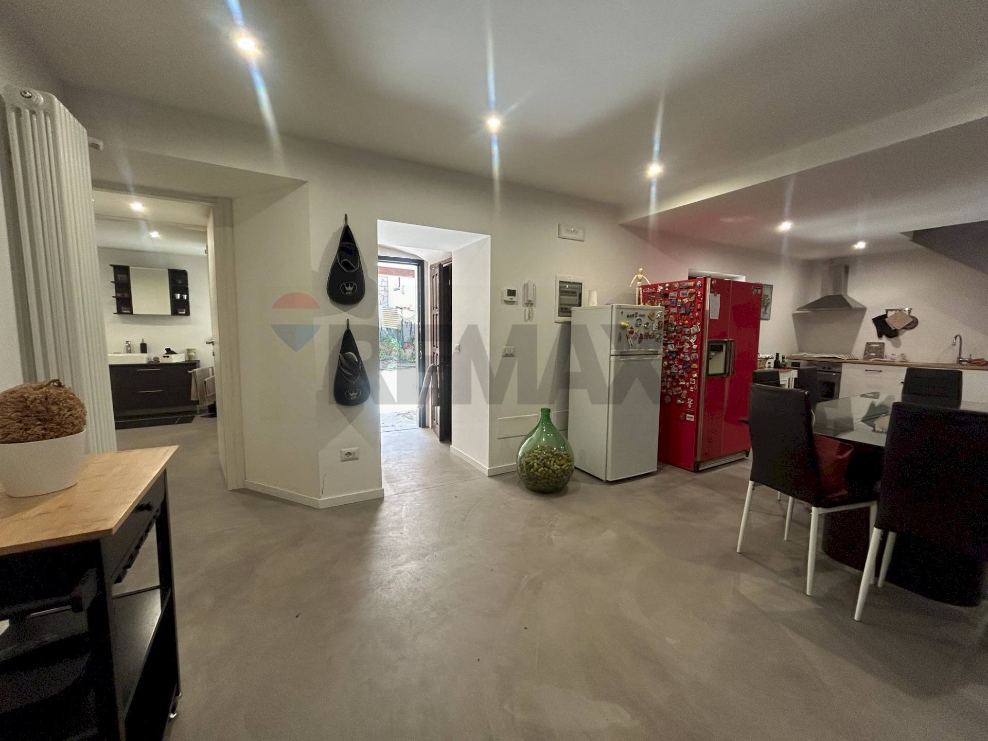 Sala da pranzo - Casa indipendente Piazza XI Febbraio
 
8, Orino - foto 1