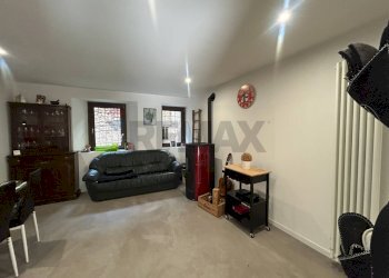 Soggiorno - Casa indipendente Piazza XI Febbraio
 
8, Orino - foto 3