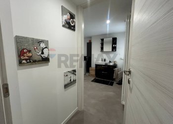 Hall / corridoio - Casa indipendente Piazza XI Febbraio
 
8, Orino - foto 6