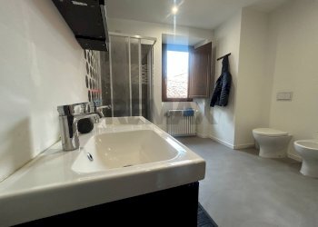 Bagno - Casa indipendente Piazza XI Febbraio
 
8, Orino - foto 18