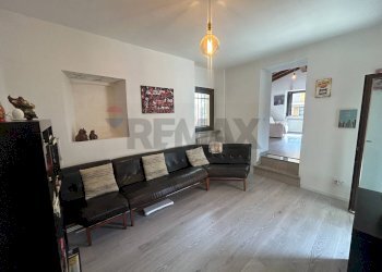 Soggiorno - Casa indipendente Piazza XI Febbraio
 
8, Orino - foto 28