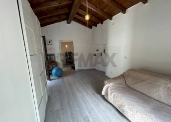 Soggiorno - Casa indipendente Piazza XI Febbraio
 
8, Orino - foto 32
