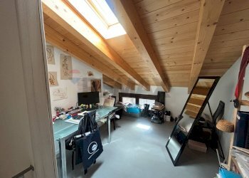 Ufficio - Casa indipendente Piazza XI Febbraio
 
8, Orino - foto 37