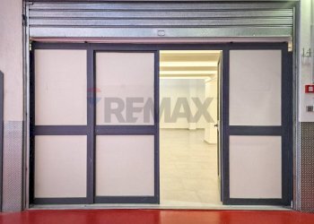 Non correlato - Box VIA UMBERTO GIORDANO
 
176, Palermo - photo 5