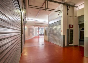 Parcheggio - Box VIA UMBERTO GIORDANO
 
176, Palermo - photo 23