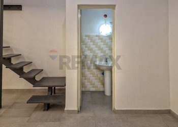 Scale - Box VIA UMBERTO GIORDANO
 
176, Palermo - photo 28