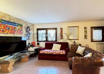 Soggiorno - Villa Stradale Bellolampo
 
4730, Palermo - foto 21