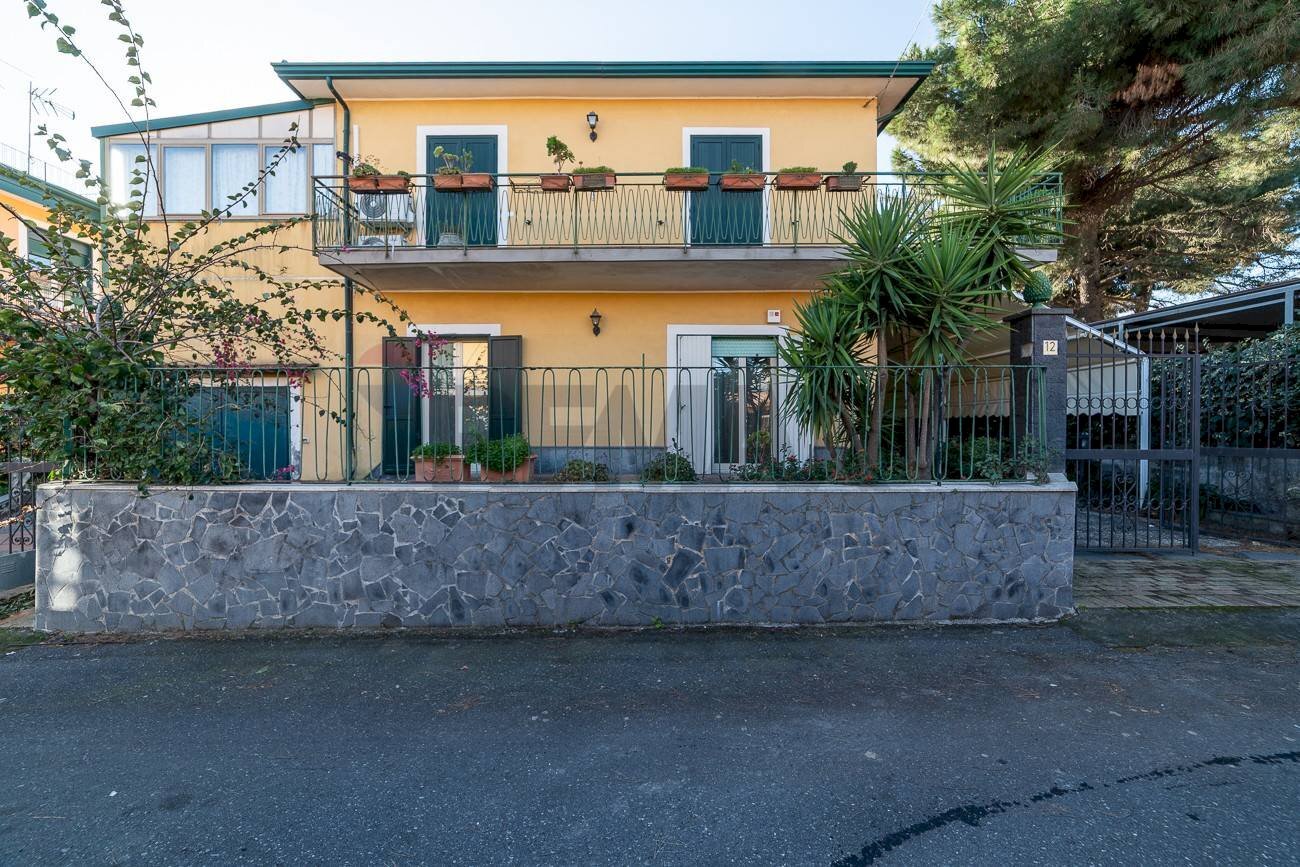 Casa all\'aperto - Villa Vicolo degli Aranci
 
11, Tremestieri Etneo - foto 2