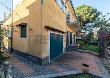 Terrazza - Villa Vicolo degli Aranci
 
11, Tremestieri Etneo - foto 9