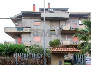 Edificio all\'aperto - Appartamento Via Pavia
 
16, Catania - foto 31