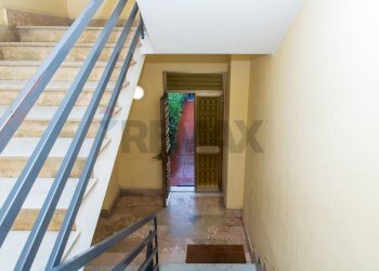 Scale - Appartamento Via Pavia
 
16, Catania - foto 9