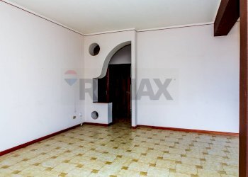 Salone - Appartamento Via Pavia
 
16, Catania - foto 14