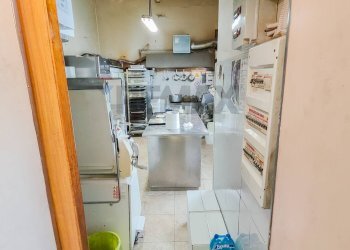 Cucina - Cafeteria - Cold Bar piazza municipio
 
14, Belpasso - photo 7