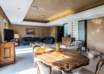 Sala da pranzo - Appartamento Via San Marco
 
6, Tremestieri Etneo - foto 6