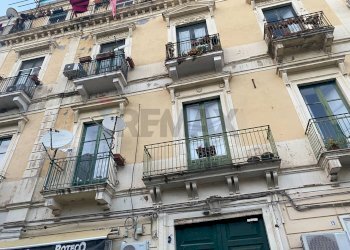 Edificio all\'aperto - Trilocale Piazza Angelo Maiorana
 
10, Catania - foto 15