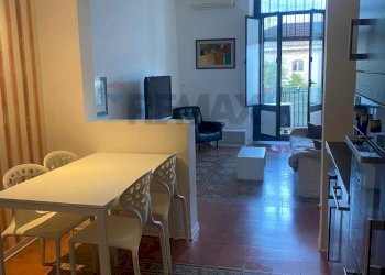 Sala da pranzo - Trilocale Piazza Angelo Maiorana
 
10, Catania - foto 16