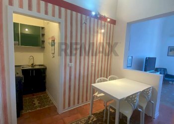 Sala da pranzo - Trilocale Piazza Angelo Maiorana
 
10, Catania - foto 17