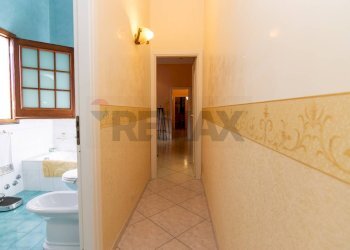 Hall / corridoio - Villa via Giovanni Verga
 
42, Piedimonte Etneo - foto 8