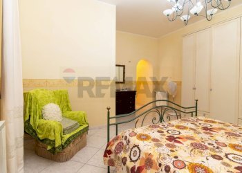 Camera / camera da letto - Villa via Giovanni Verga
 
42, Piedimonte Etneo - foto 21
