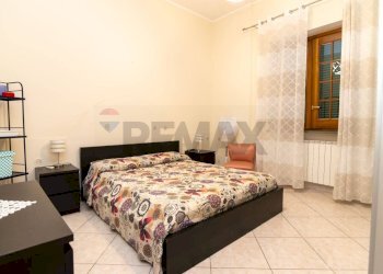 Camera / camera da letto - Villa via Giovanni Verga
 
42, Piedimonte Etneo - foto 24