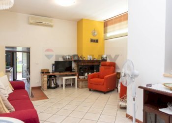 Soggiorno - Villa via Giovanni Verga
 
42, Piedimonte Etneo - foto 44