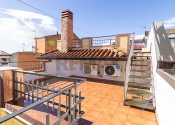 Terrazza - Villa via Giovanni Verga
 
42, Piedimonte Etneo - foto 71
