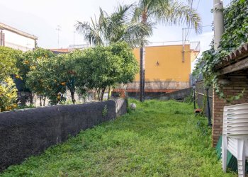 Giardino - Villa via Giovanni Verga
 
42, Piedimonte Etneo - foto 96