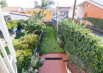 Giardino - Villa via Giovanni Verga
 
42, Piedimonte Etneo - foto 97