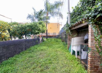 Giardino - Villa via Giovanni Verga
 
42, Piedimonte Etneo - foto 99