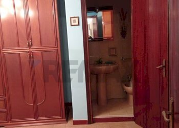 Bagno - Casa indipendente PIAZZA VITTORIO EMANUELE
 
4, San Michele di Ganzaria - foto 24