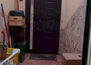 Hall / corridoio - Casa indipendente PIAZZA VITTORIO EMANUELE
 
4, San Michele di Ganzaria - foto 34