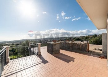 Terrazza - Casa semi indipendente Via Partinico
 
7, Acireale - foto 15