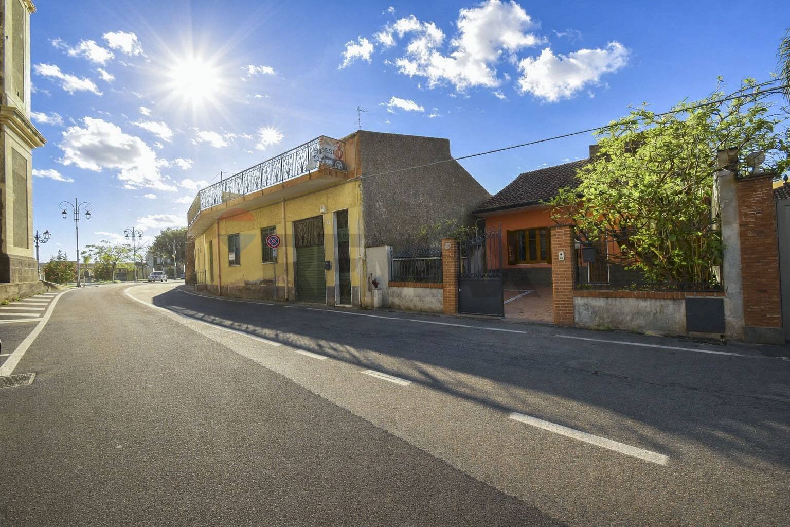 Casa all\'aperto - Casa indipendente Via Umberto
 
189, San Gregorio di Catania - foto 2