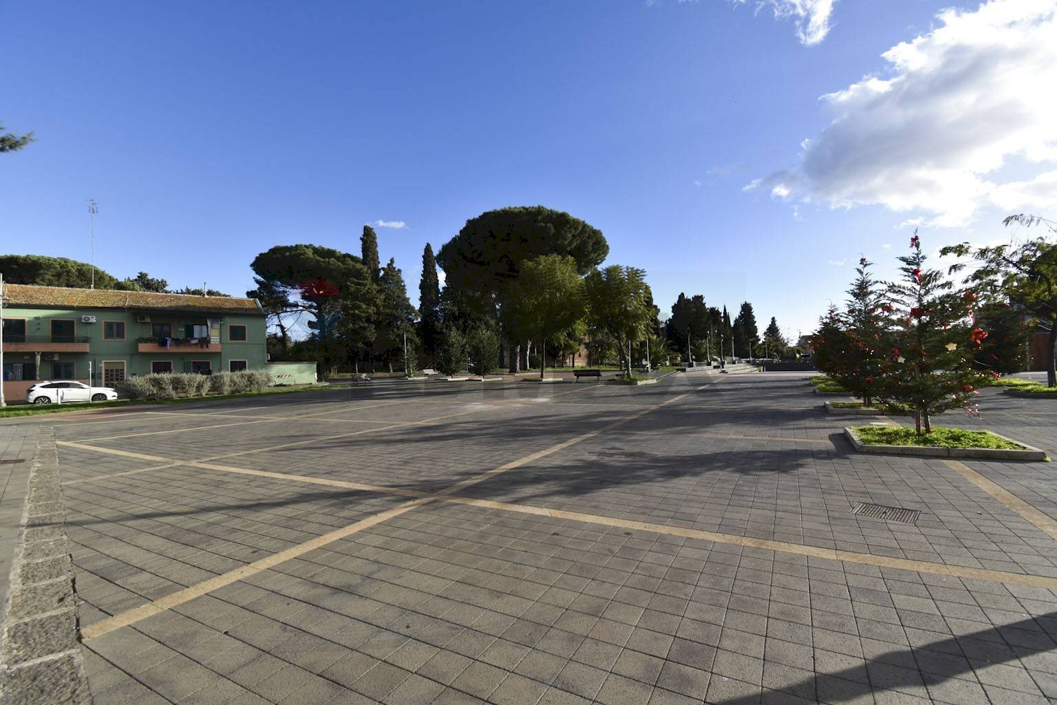 Edificio all\'aperto - Casa indipendente Via Umberto
 
189, San Gregorio di Catania - foto 3