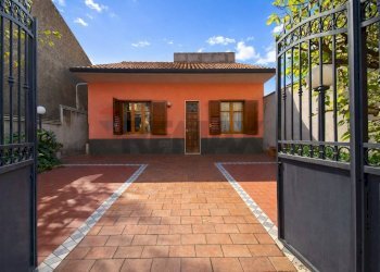 Terrazza - Casa indipendente Via Umberto
 
189, San Gregorio di Catania - foto 1