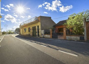 Casa all\'aperto - Casa indipendente Via Umberto
 
189, San Gregorio di Catania - foto 2